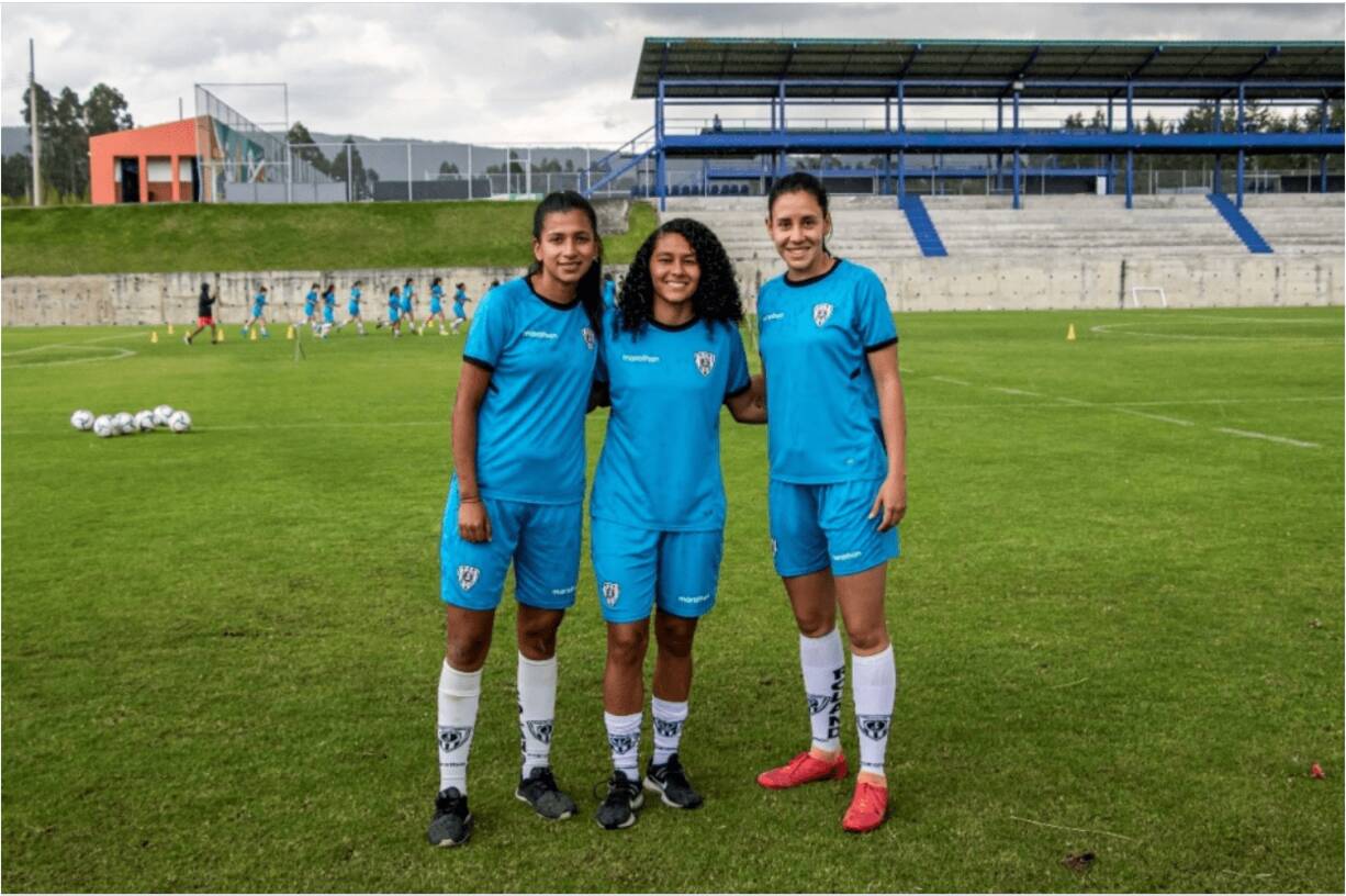 El fútbol femenino da un paso histórico en Uruguay con contratos  profesionales